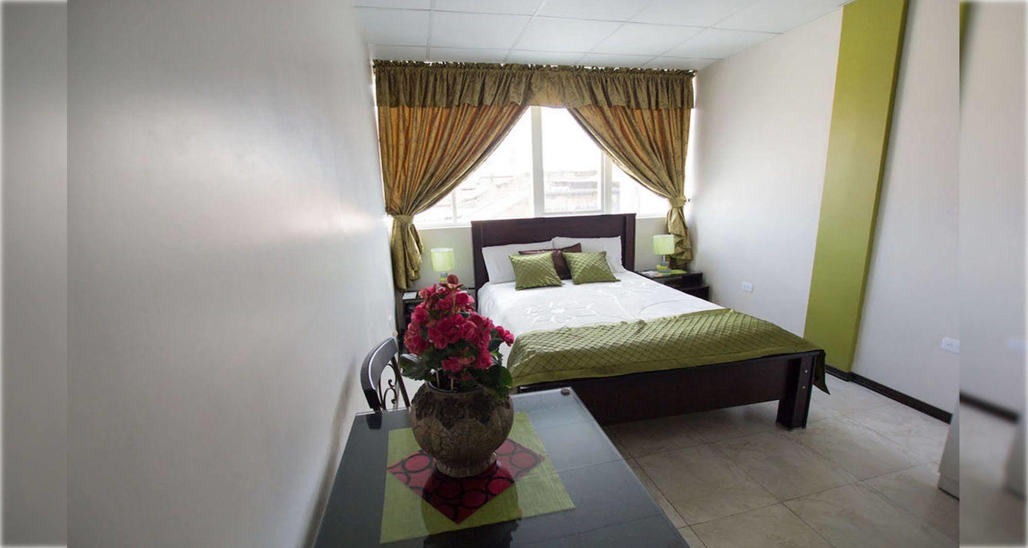 Hotel Las Gardenias Κουένκα Εξωτερικό φωτογραφία