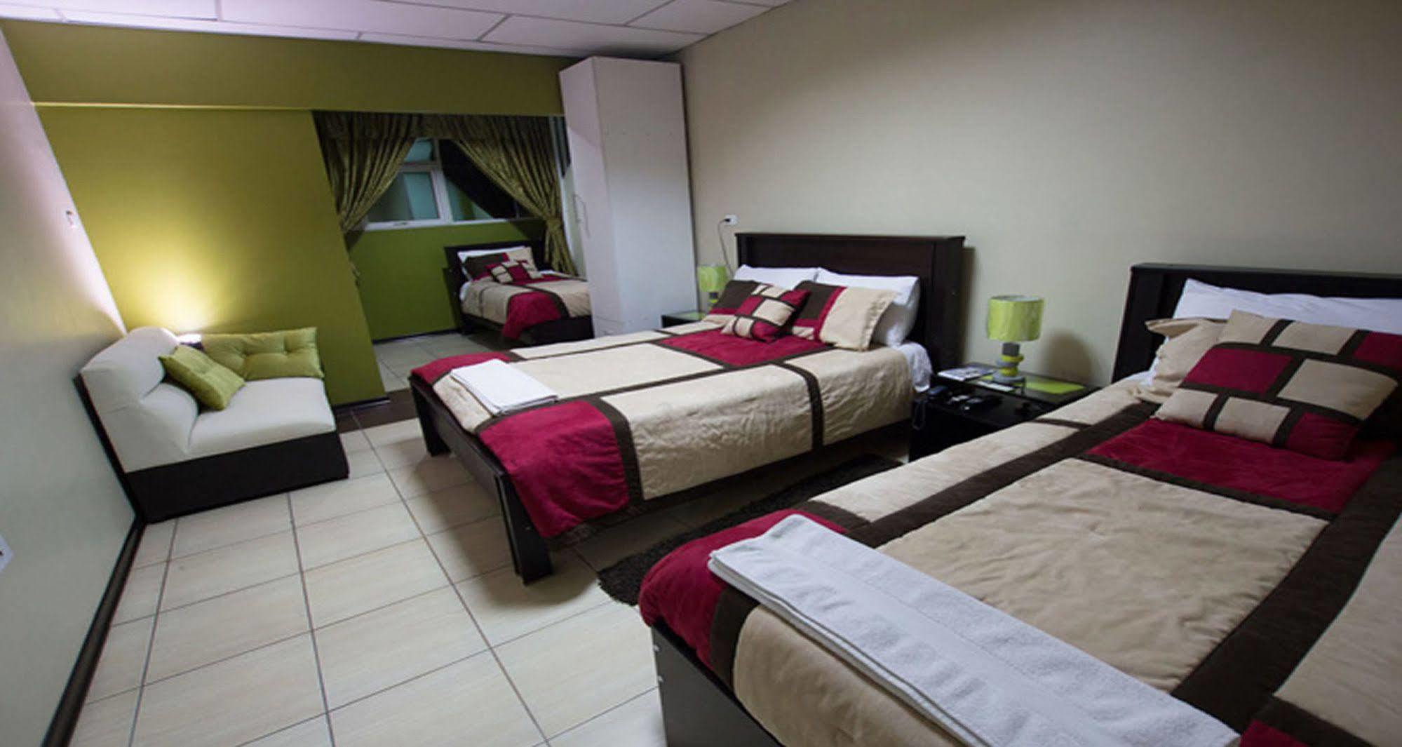 Hotel Las Gardenias Κουένκα Εξωτερικό φωτογραφία