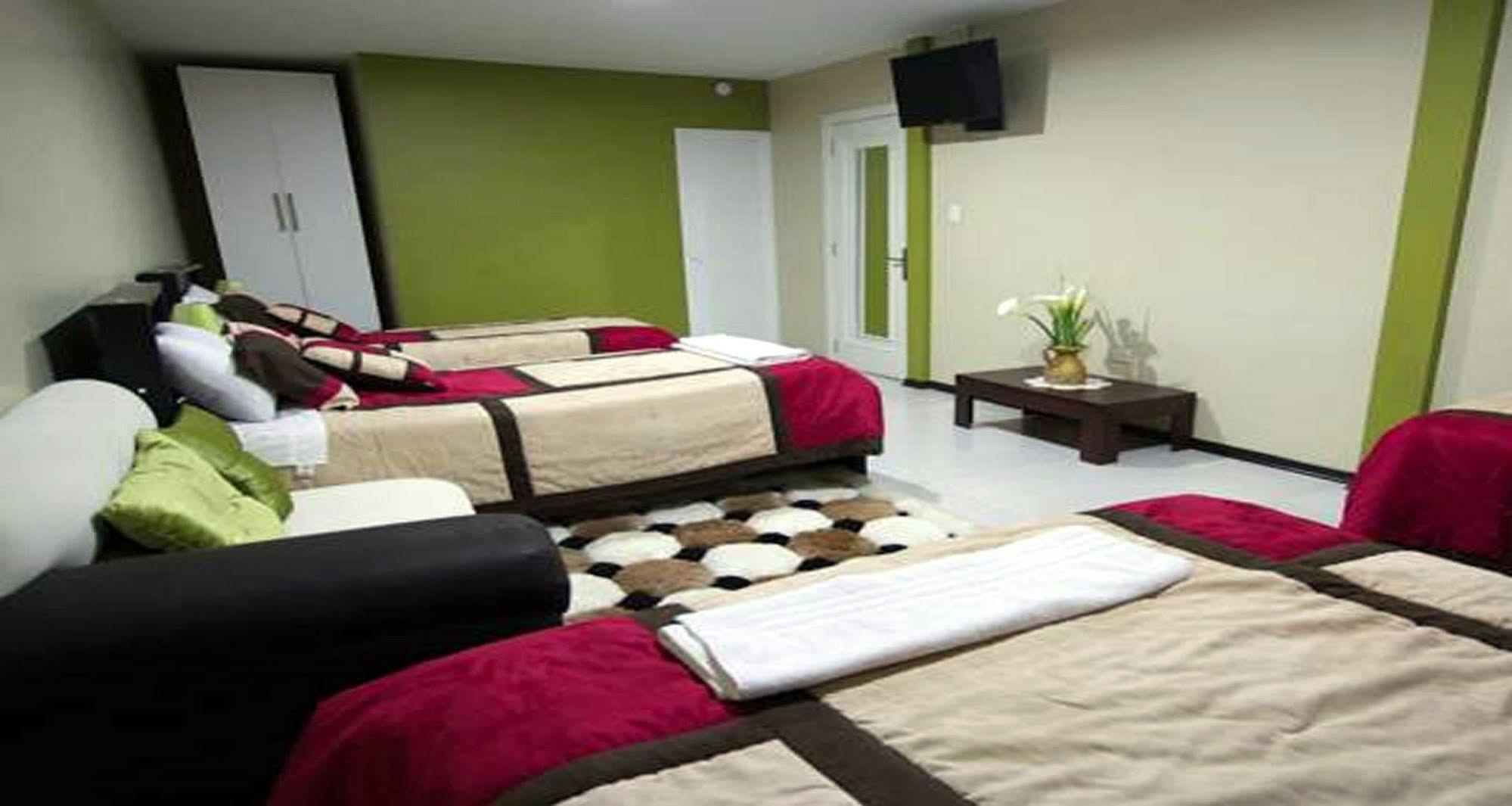 Hotel Las Gardenias Κουένκα Εξωτερικό φωτογραφία
