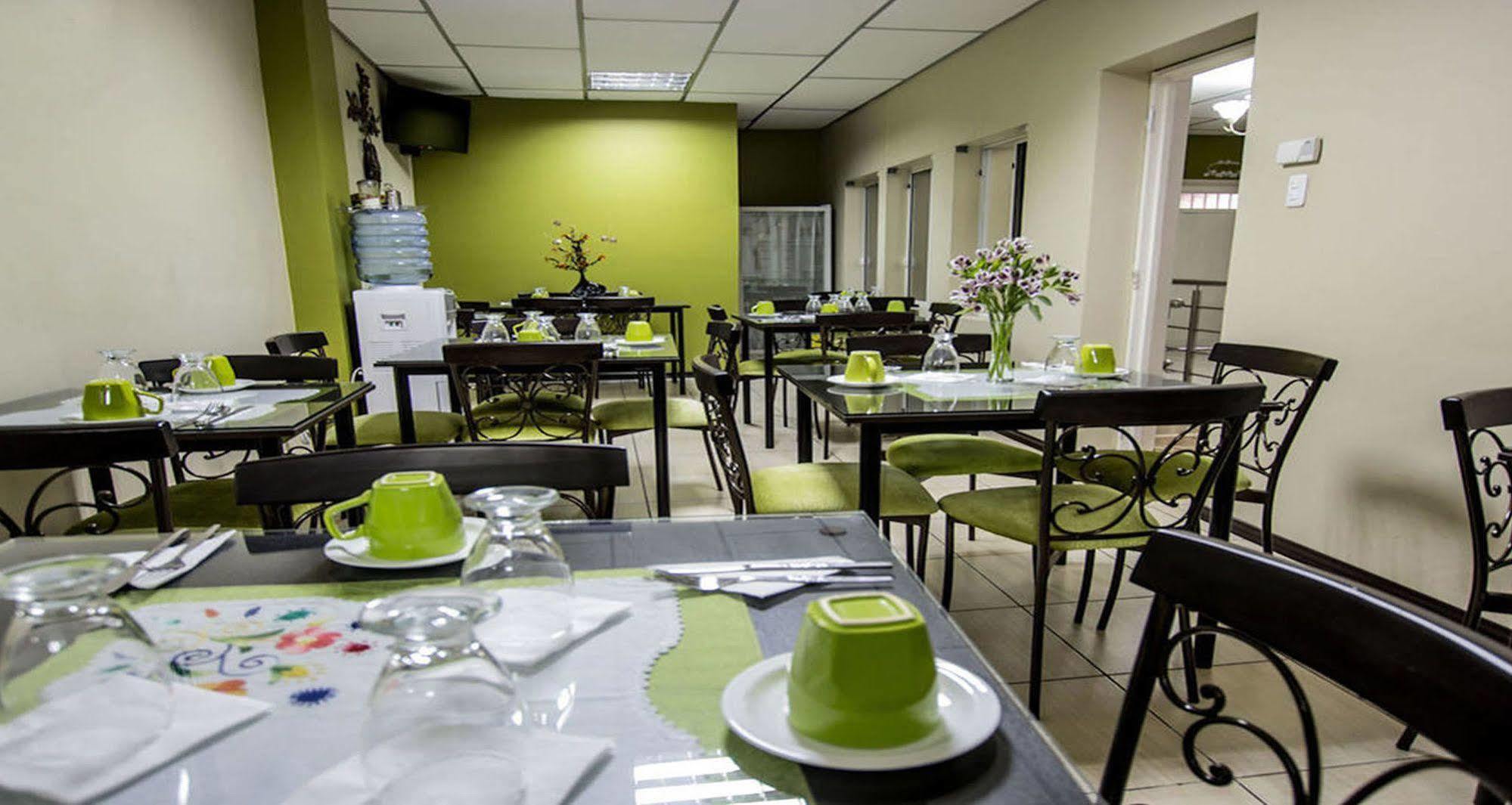 Hotel Las Gardenias Κουένκα Εξωτερικό φωτογραφία